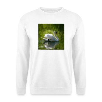 Weißer Schwan schwimmt, auf grünlichem Hintergrund - Unisex Pullover - Weiß - Vorne - Alina (178cm) & Michal (187cm)