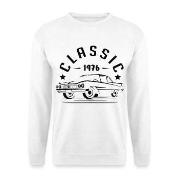 CLASSIC 1976 -Geschenkidee - - Unisex Pullover - Weiß - Vorne - Alina (178cm) & Michal (187cm)