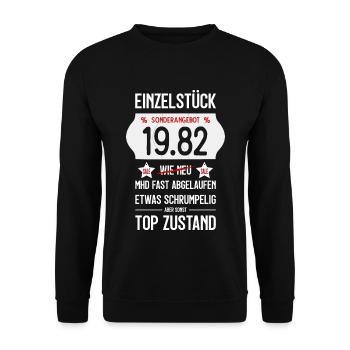 44. GEBURTSTAG 1982 EINZELSTÜCK PREISSCHILD - Unisex Pullover - Schwarz - Vorne - Alina (178cm) & Michal (187cm)