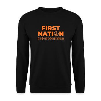 first nation indigen USA - Unisex Pullover - Schwarz - Vorne - Alina (178cm) & Michal (187cm)