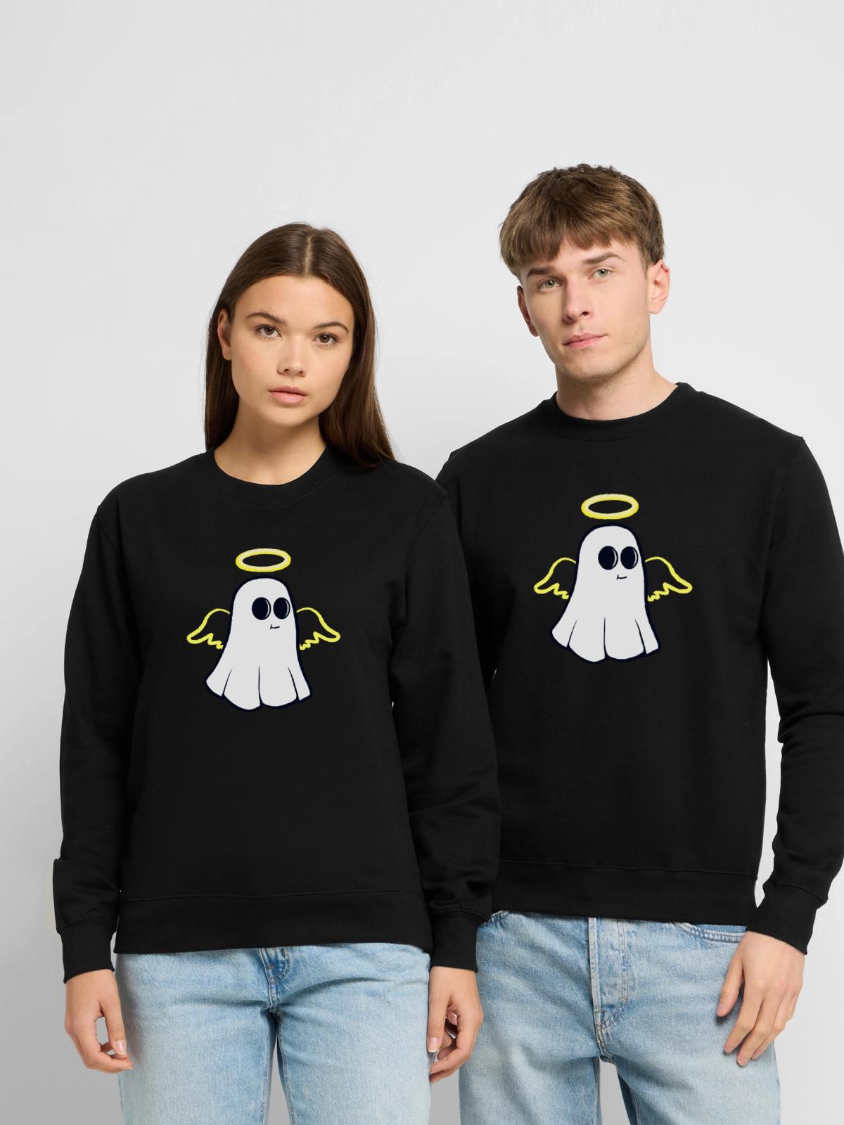 Niedlicher Geist mit Heiligenschein - Unisex Pullover - Schwarz - Vorne - Alina (178cm) & Michal (187cm)