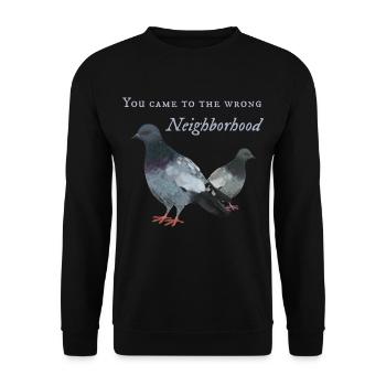 Wrong Neighborhood - Zwei Stadttauben hell - Unisex Pullover - Schwarz - Vorne - Alina (178cm) & Michal (187cm)
