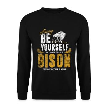 Bulliger Bison Prärielandschaft - Unisex Pullover - Schwarz - Vorne - Alina (178cm) & Michal (187cm)
