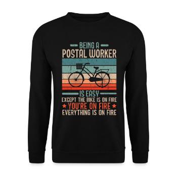 Ich bin Postangestellte Briefträgerin Postbote Ber - Unisex Pullover - Schwarz - Vorne - Alina (178cm) & Michal (187cm)