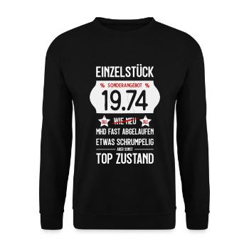 52. GEBURTSTAG 1974 EINZELSTÜCK PREISSCHILD - Unisex Pullover - Schwarz - Vorne - Alina (178cm) & Michal (187cm)