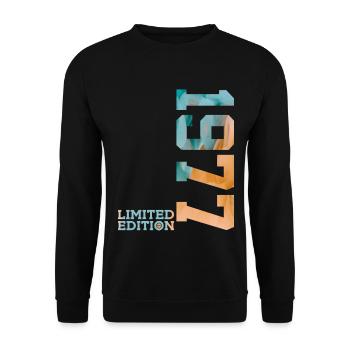 49TH BIRTHDAY LIMITED EDITION 1977 - Unisex Sweatshirt - black - Front - Alina (178cm) & Michal (187cm)