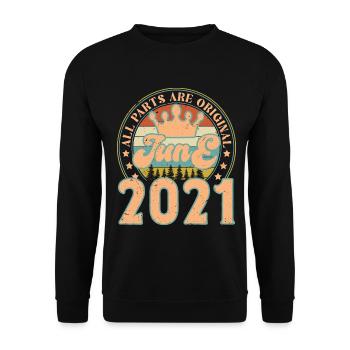 Juni 2021. Geburtstagsgeschenk im Juni 2021. Juni - Unisex Pullover - Schwarz - Vorne - Alina (178cm) & Michal (187cm)