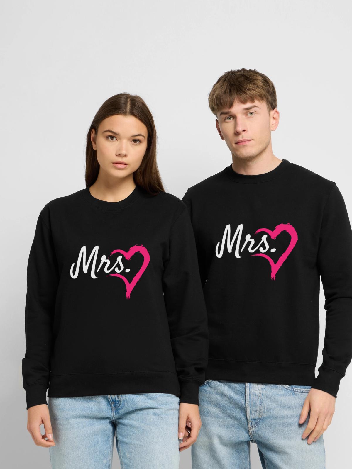 Mrs Herz - Unisex Pullover - Schwarz - Vorne - Alina (178cm) & Michal (187cm)