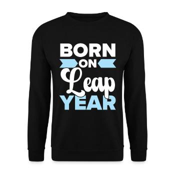 Happy Birthday Schaltjahr 29. Februar Schalttag - Unisex Pullover - Schwarz - Vorne - Alina (178cm) & Michal (187cm)