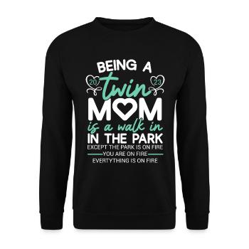 Being A Twin Mom 2023 Saying Become Wins Mother - Unisex Pullover - Schwarz - Vorne - Alina (178cm) & Michal (187cm)