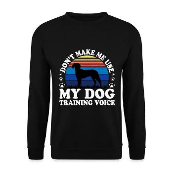 Deutsche Bracke Dog Love Silhouette Vintage Sunset - Unisex Pullover - Schwarz - Vorne - Alina (178cm) & Michal (187cm)