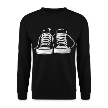 Sneaker im Look wie aufgestickt - Unisex Pullover - Schwarz - Vorne - Alina (178cm) & Michal (187cm)