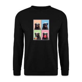 Honey Badger Honigdachs - Unisex Pullover - Schwarz - Vorne - Alina (178cm) & Michal (187cm)