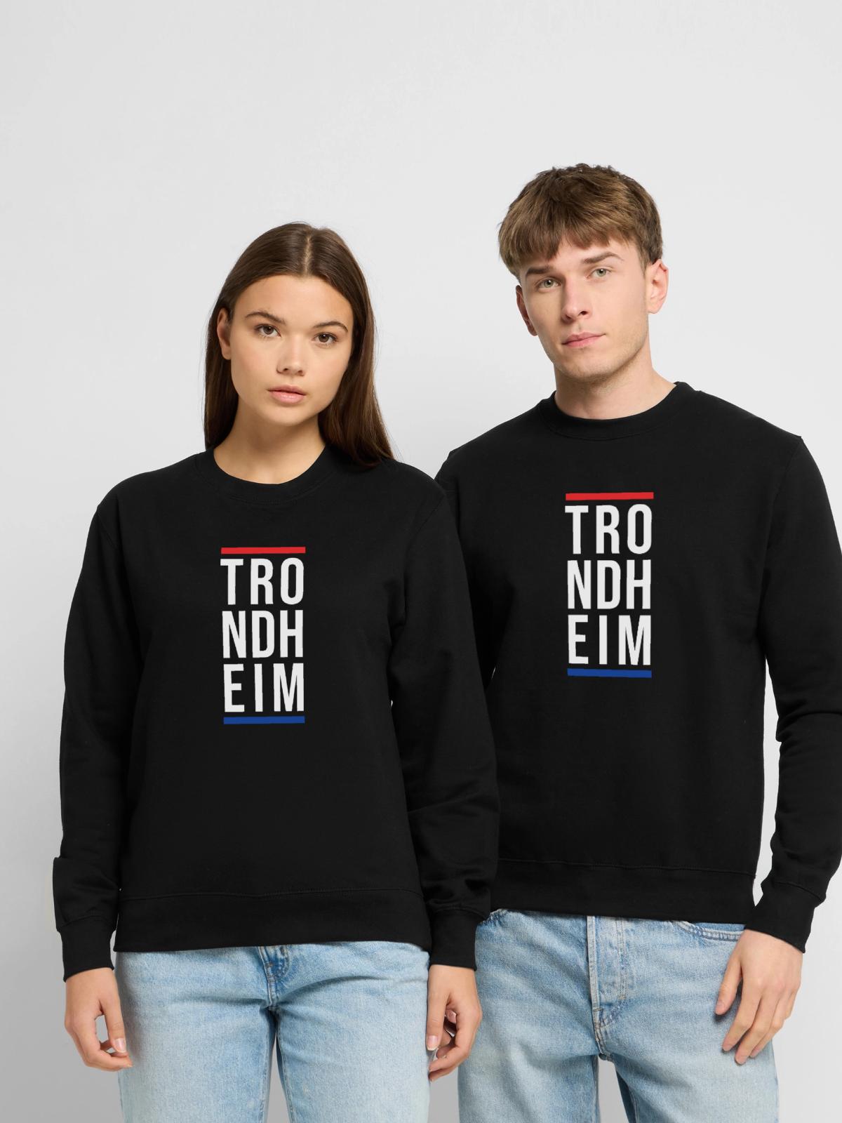 Stadt Trondheim - Unisex Pullover - Schwarz - Vorne - Alina (178cm) & Michal (187cm)