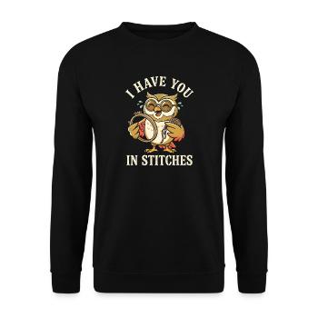 Ich habe dich zum Lachen gebracht, lustige Eule - Unisex Pullover - Schwarz - Vorne - Alina (178cm) & Michal (187cm)
