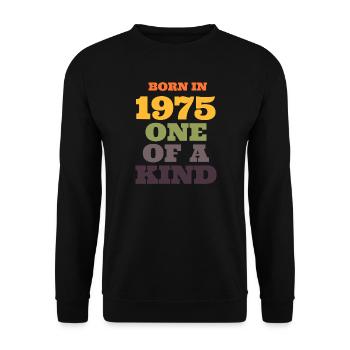 Geboren 1975 einzigartig - Unisex Pullover - Schwarz - Vorne - Alina (178cm) & Michal (187cm)