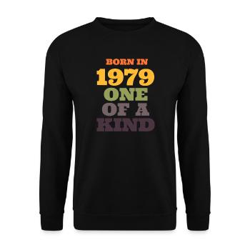 Geboren 1979 einzigartig - Unisex Pullover - Schwarz - Vorne - Alina (178cm) & Michal (187cm)
