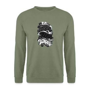 Einatmen. Sterben. Ignorieren. (Schwarz-weiß) - Unisex Pullover - Armeegrün - Vorne - Alina (178cm) & Michal (187cm)