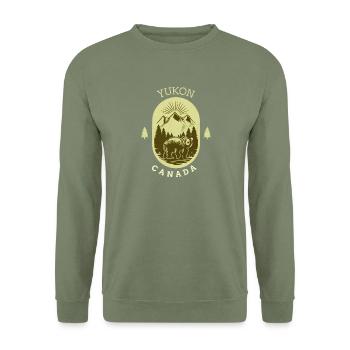 Yukon Canada Bär Berge Wildnis Vintage Abzeichen - Unisex Pullover - Armeegrün - Vorne - Alina (178cm) & Michal (187cm)