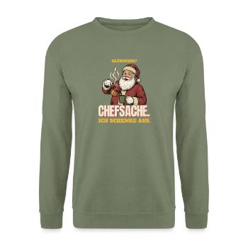 Glühwein? Chefsache. Ich schenke aus. - Unisex Pullover - Armeegrün - Vorne - Alina (178cm) & Michal (187cm)