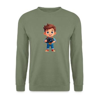 Comic Junge Fotoapparat Kamera Fotograf T-Shirt - Unisex Pullover - Armeegrün - Vorne - Alina (178cm) & Michal (187cm)