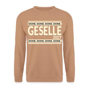 Ausbildung Geselle 2027 - Unisex Pullover - Mocca - Vorne - Alina (178cm) & Michal (187cm)