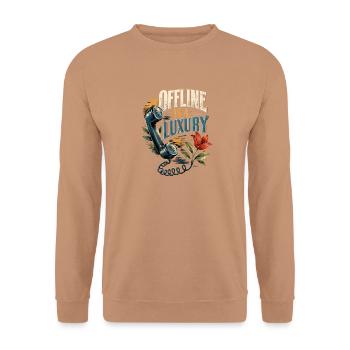 Offline ist ein Luxus - Unisex Pullover - Mocca - Vorne - Alina (178cm) & Michal (187cm)