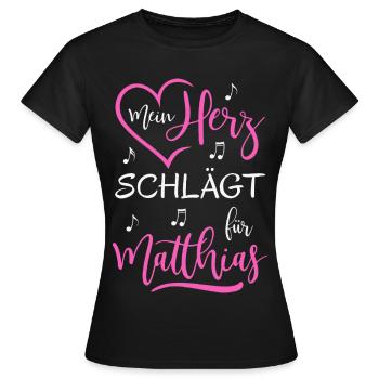 Mein Herz schlägt für Matthias - Frauen T-Shirt - Schwarz - Vorne - AI Model Female 172 dark (172cm)