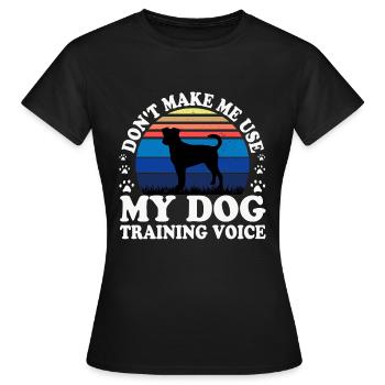 Dänischer schwedischer Bauernhund Hund Silhouette Retro Sonnenuntergang - Frauen T-Shirt - Schwarz - Vorne - AI Model Female 172 dark (172cm)