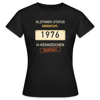 50. Geburtstag 1976 Oldtimer H-Kennzeichen - Frauen T-Shirt - Schwarz - Vorne - AI Model Female 172 dark (172cm)