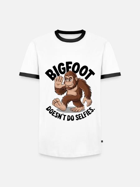 Bigfoot Doesn't Do Selfies - Men's Ringer Shirt - white/black