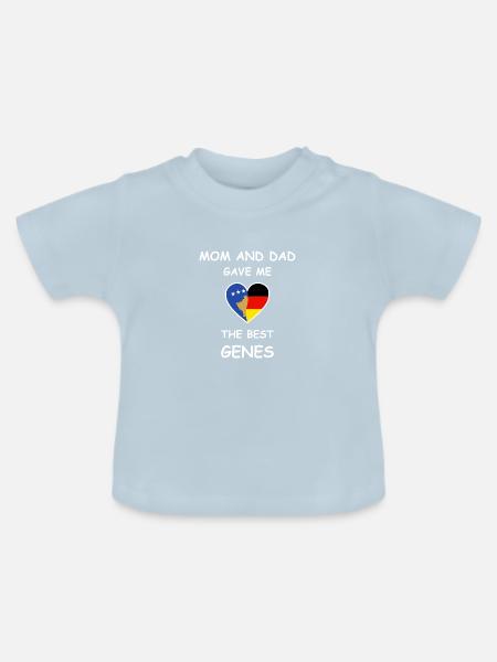Kosovo Germany Genes Heart - Baby Bio-T-Shirt mit Rundhals - Hellblau