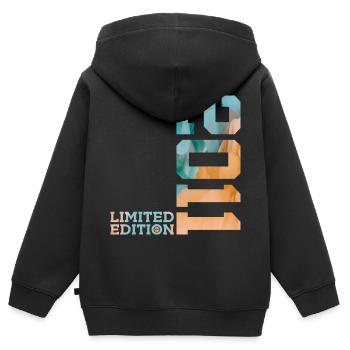 15. GEBURTSTAG LIMITED EDITION 2011 - Kinder Premium Organic Zip Hoodie - Schwarz - Hinten - AI Model Kid Male (0cm)