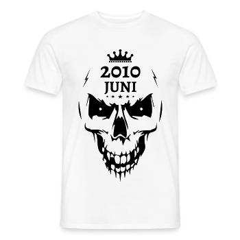 Juni 2010 Totenkopf - Männer T-Shirt - Weiß - Vorne - AI Model Male 178 dark (178cm)