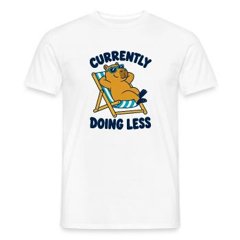  Currently Doing Less Capybara Entspannung Am - Männer T-Shirt - Weiß - Vorne - AI Model Male 178 dark (178cm)