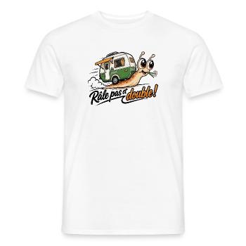 Wohnmobil-Humor-Aufkleber – Pas und doppeltes Beschwerden! - Männer T-Shirt - Weiß - Vorne - AI Model Male 178 dark (178cm)