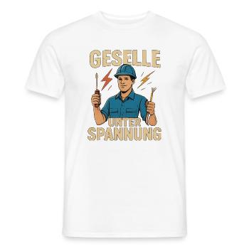 Geschenk zur bestandenen Elektriker-Gesellenprüfun - Männer T-Shirt - Weiß - Vorne - AI Model Male 178 dark (178cm)