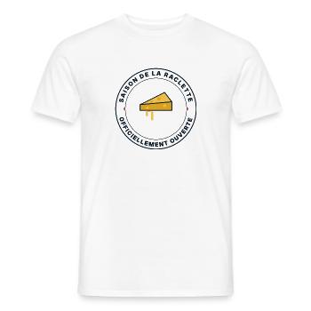 Open Raclette-Saison – Käsehumor - Männer T-Shirt - Weiß - Vorne - AI Model Male 178 dark (178cm)