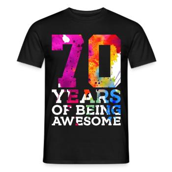 70 YEARS OF BEING AWESOME 70. GEBURTSTAG - Männer T-Shirt - Schwarz - Vorne - AI Model Male 178 light (178cm)