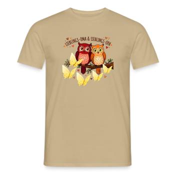 Lieblings Oma Opa Eulen Pärchen Geschenk - Männer T-Shirt - Sandbeige - Vorne - AI Model Male 178 light (178cm)