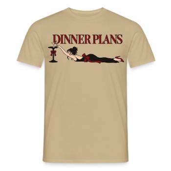 Dinner Plans Martini Girl - Männer T-Shirt - Sandbeige - Vorne - AI Model Male 178 light (178cm)