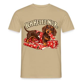 Dackel Weihnachten – Ich helfe nur - Männer T-Shirt - Sandbeige - Vorne - AI Model Male 178 light (178cm)