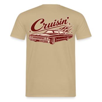 Cruisin’ Classic Car - Männer T-Shirt - Sandbeige - Hinten - AI Model Male 178 light (178cm)