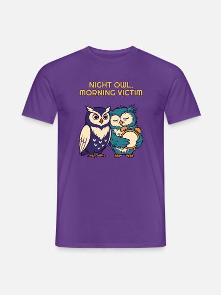 Nachteule Morgenopfer Lustige Eule - Männer T-Shirt - Lila