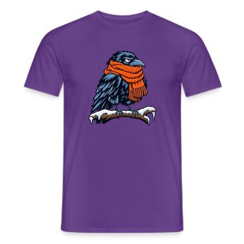 Krähe mit orangefarbenem Schal - Männer T-Shirt - Lila - Vorne - AI Model Male 178 light (178cm)
