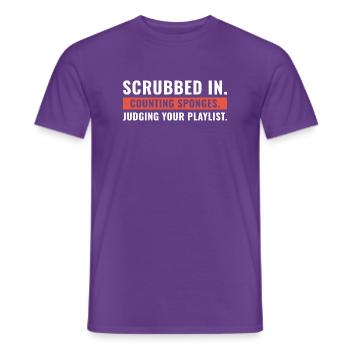 Geschrubbt in Zählen Schwämme Chirurgischer Techniker Humor - Männer T-Shirt - Lila - Vorne - AI Model Male 178 light (178cm)