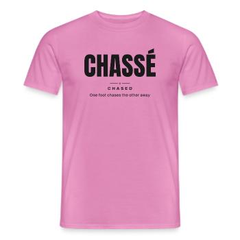 Chassé — Gejagt | Wahres Ballettvokabular - Männer T-Shirt - Pink - Vorne - AI Model Male 178 dark (178cm)