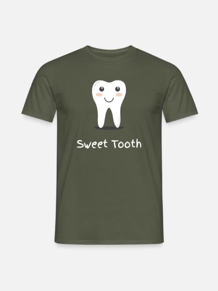 Sweet Tooth - Männer T-Shirt - Militärgrün