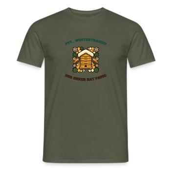 Imker Pause Winterruhe Ugly Sweater Biene - Männer T-Shirt - Militärgrün - Vorne - AI Model Male 178 light (178cm)