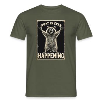 Lustiger Waschbär Was passiert hier überhaupt Meme Tee - Männer T-Shirt - Militärgrün - Vorne - AI Model Male 178 light (178cm)